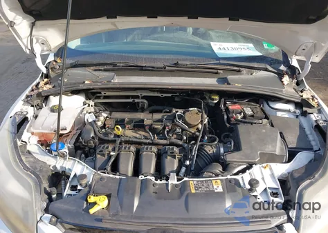 2014 Ford Focus Titanium из США, поврежденный, VIN 1FADP3J21EL367595